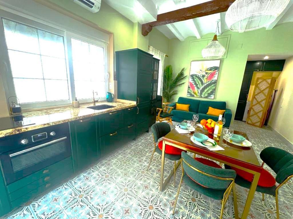 Esmeralda Apartment With Free Private Underground Parking Valencia Luaran gambar