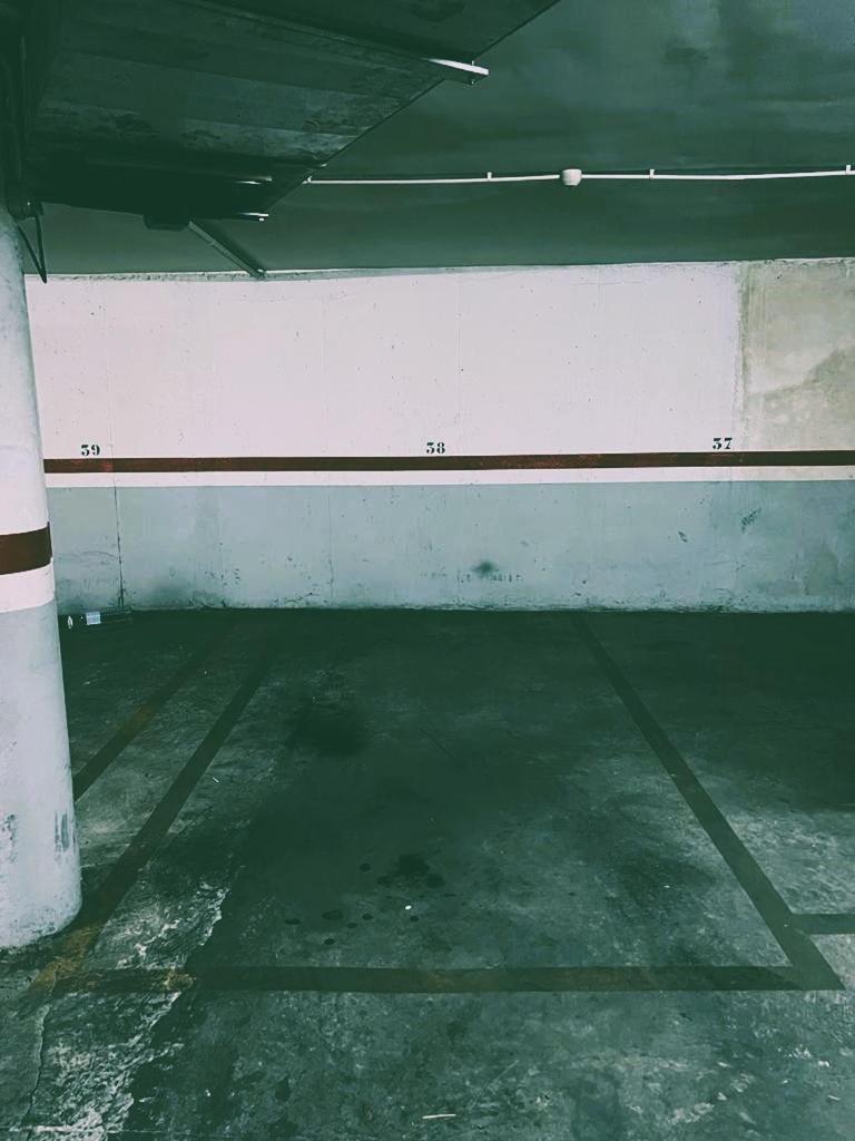 Esmeralda Apartment With Free Private Underground Parking Valencia Luaran gambar