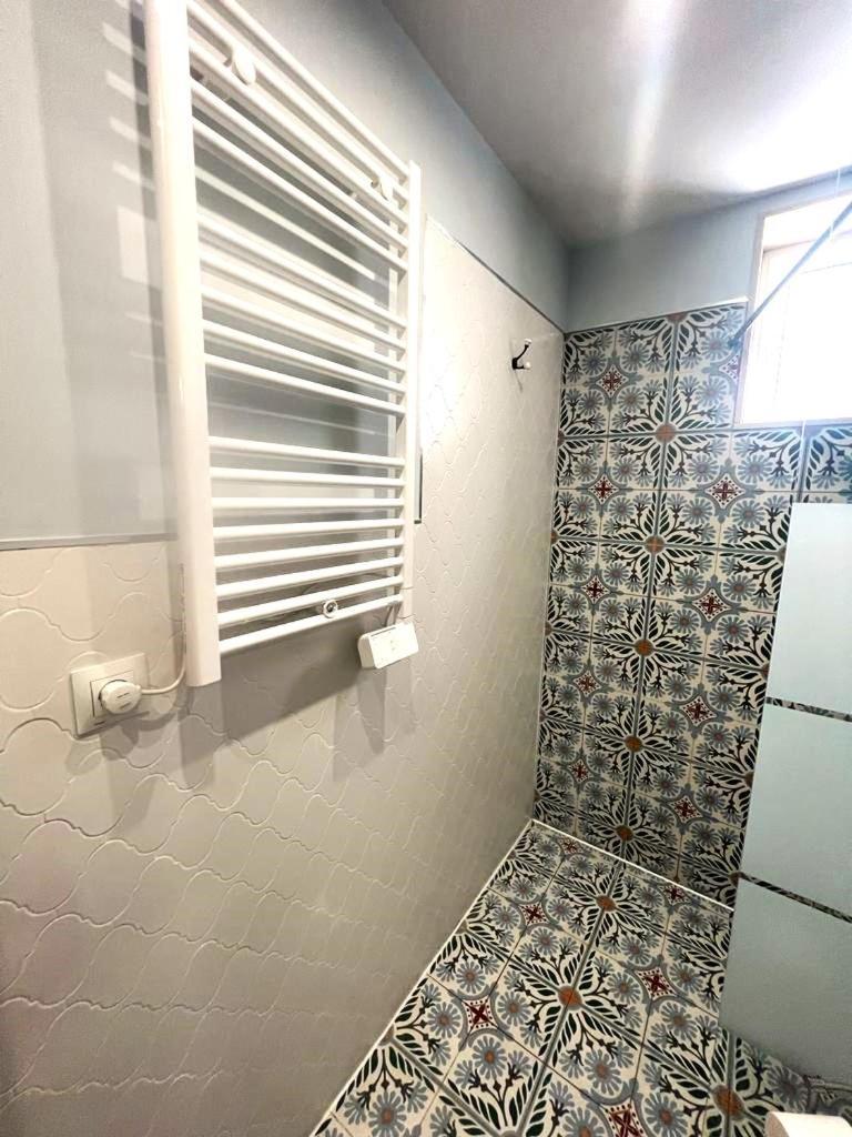 Esmeralda Apartment With Free Private Underground Parking Valencia Luaran gambar