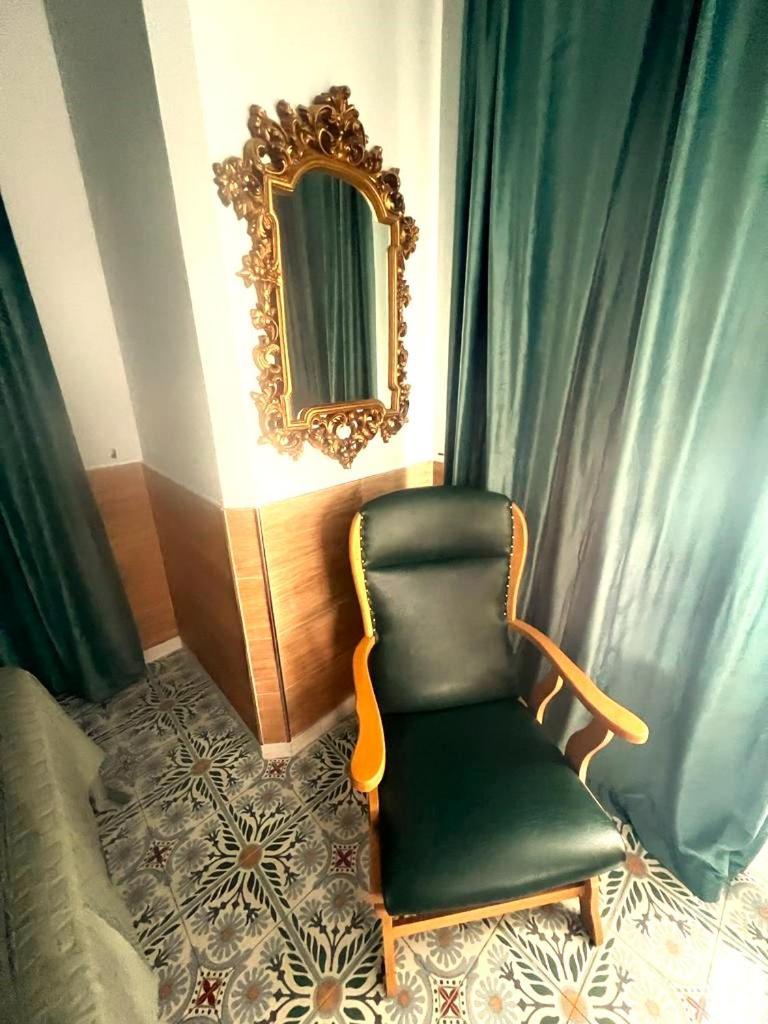 Esmeralda Apartment With Free Private Underground Parking Valencia Luaran gambar